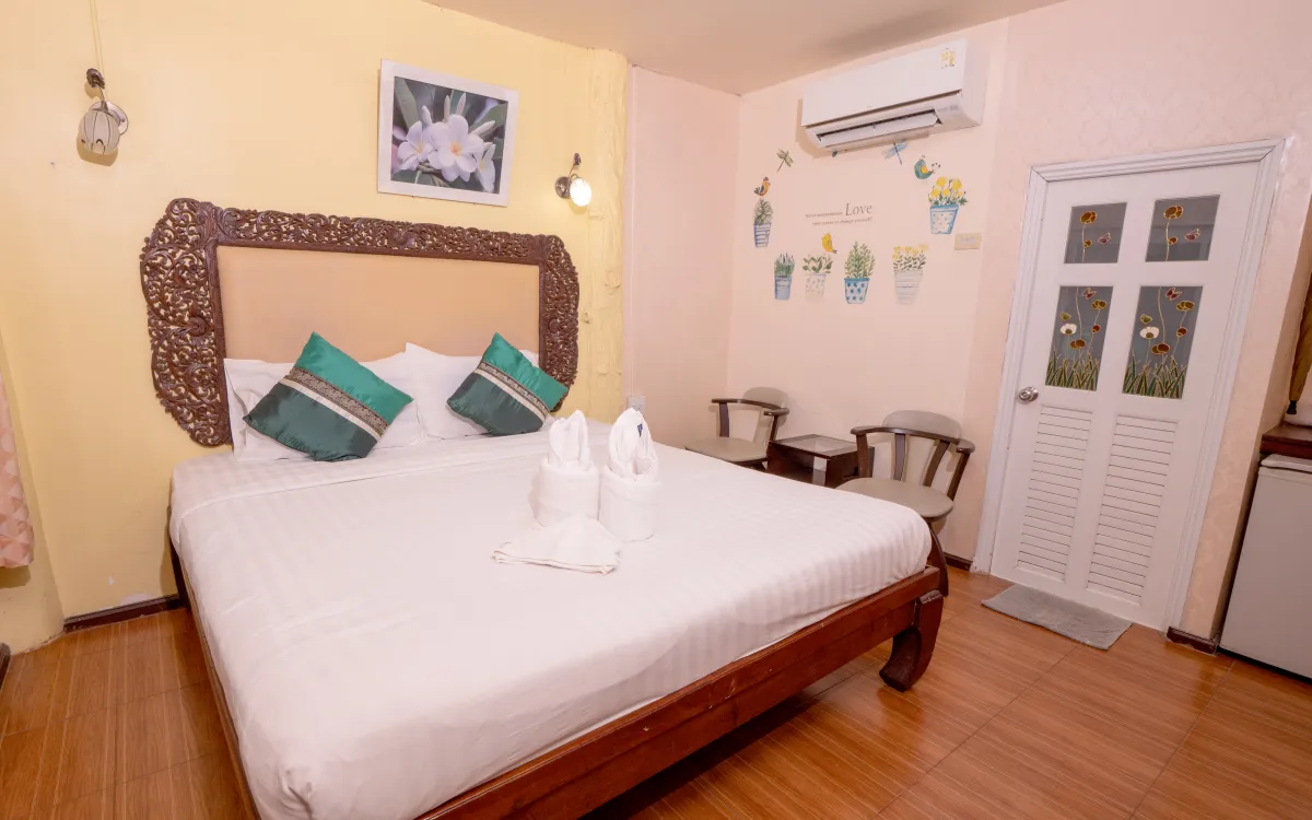 Boutique 5-10 รูปที่ 2